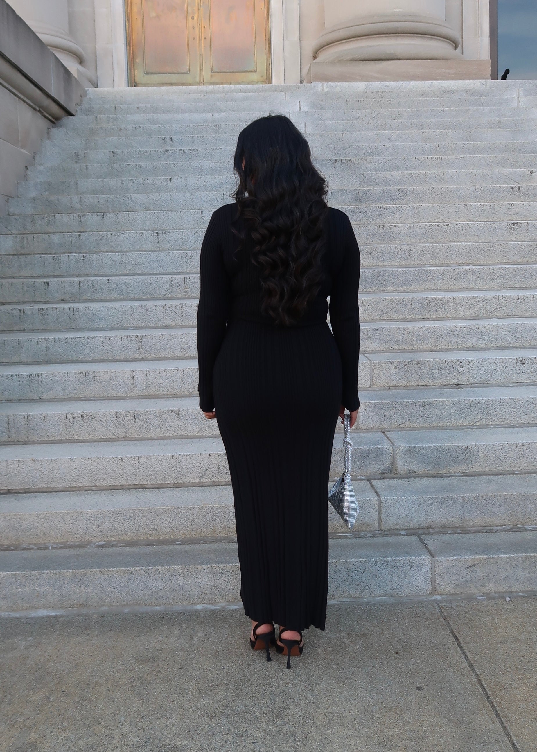 Black ribbed maxi dress, long sleeve, v-neck, collared, pockets,