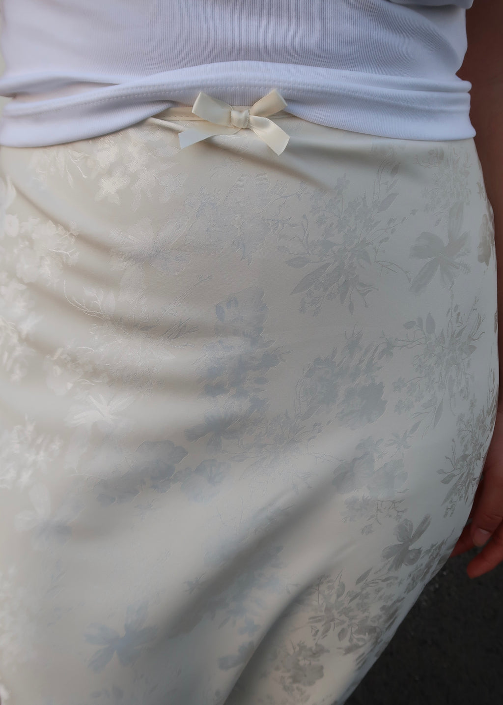 ivory jaquard floral lace trim skirt
