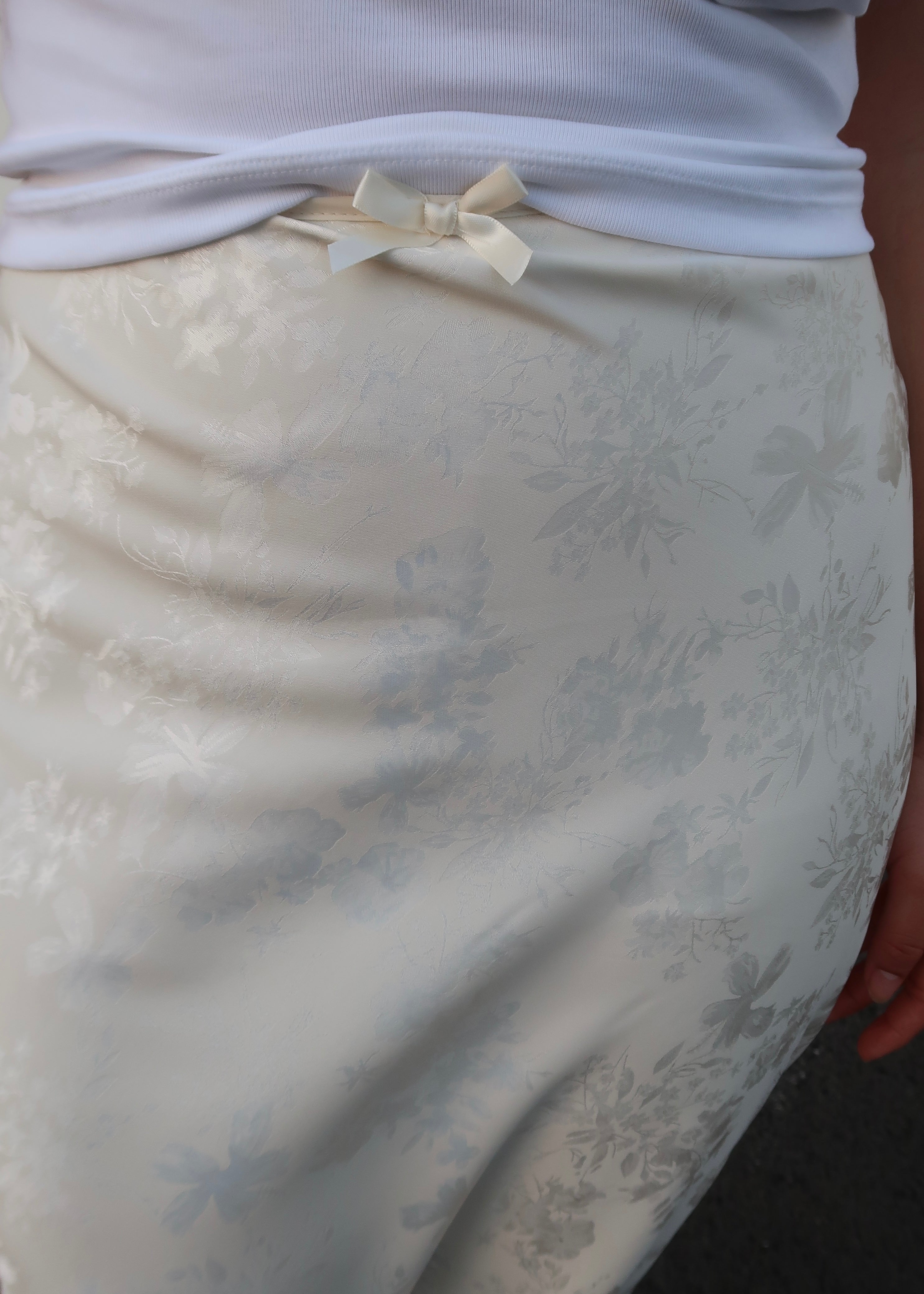 ivory jaquard floral lace trim skirt