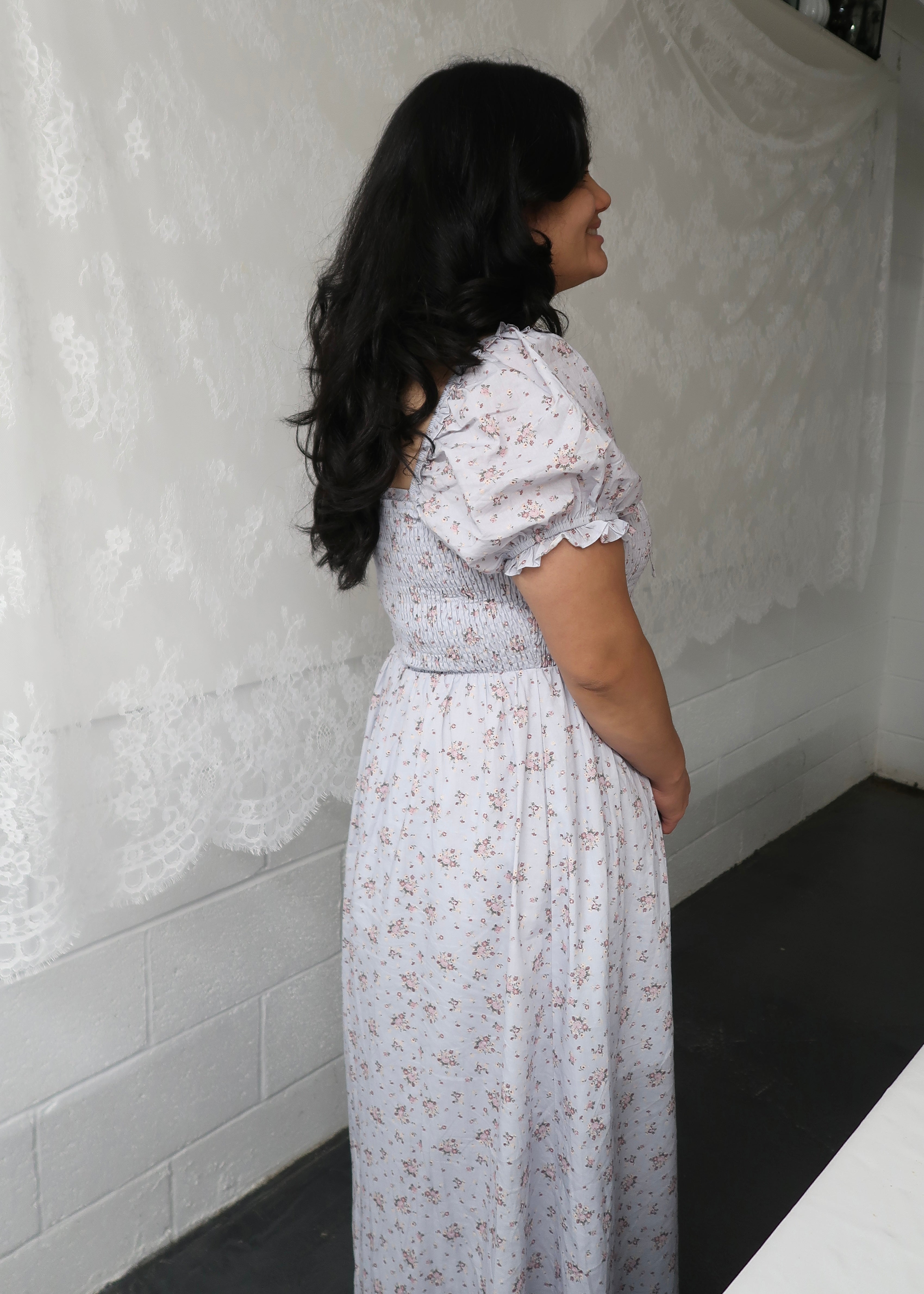 Light blue floral cotton dress, midi length, short sleeve, square neckline