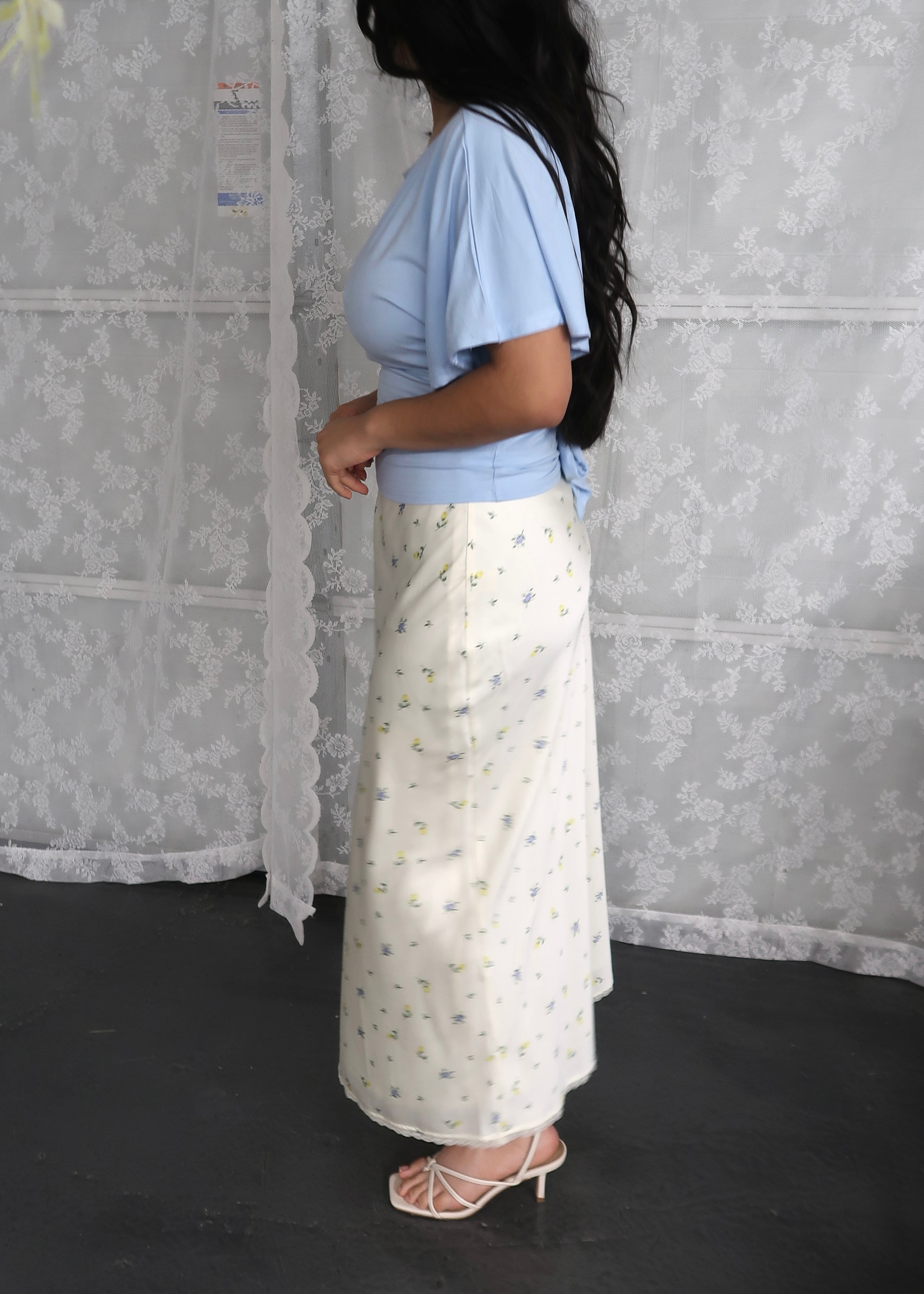 baby blue blouse, drape sleeve, tie in the back, bow