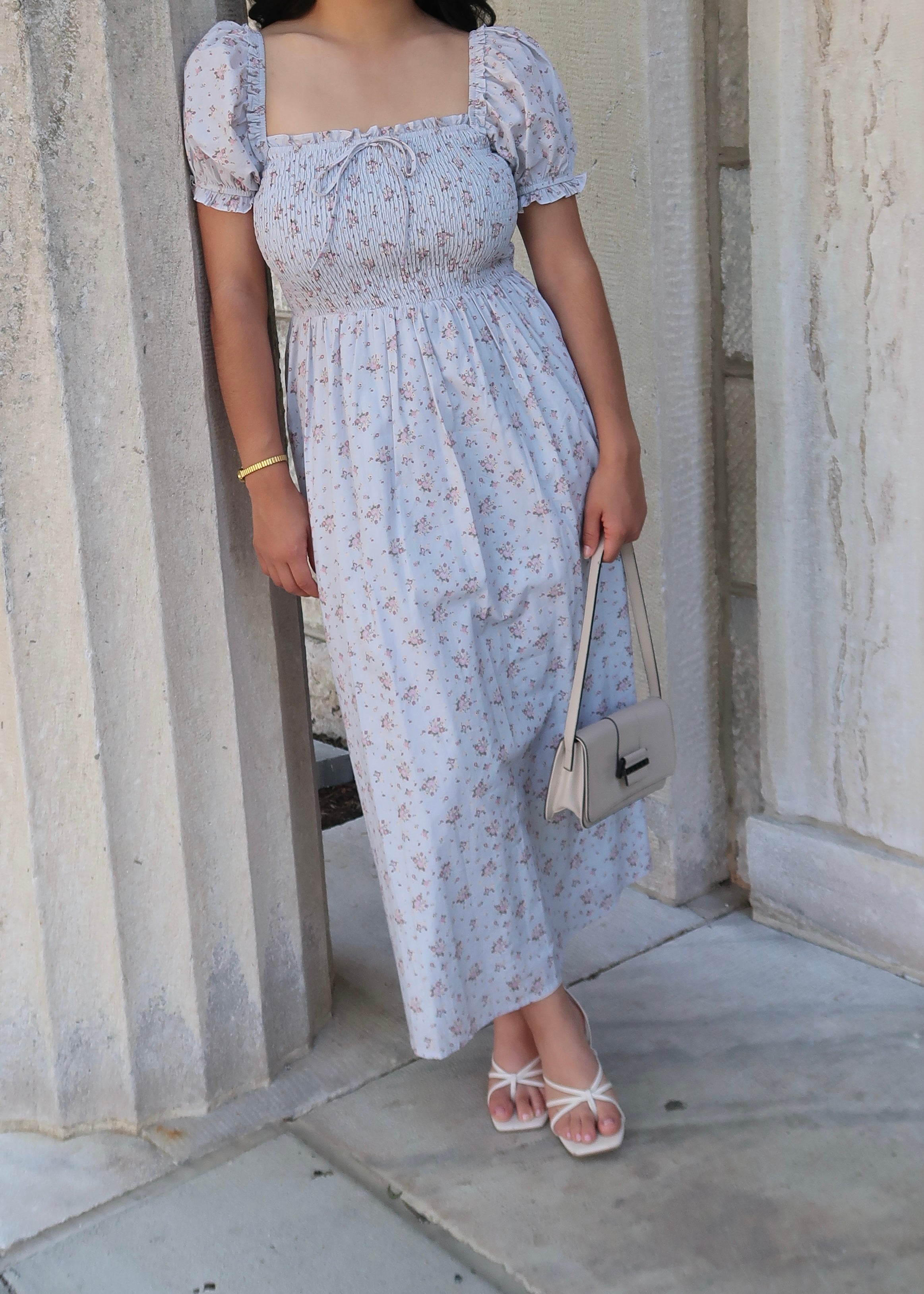 Light blue floral cotton dress, midi length, short sleeve, square neckline