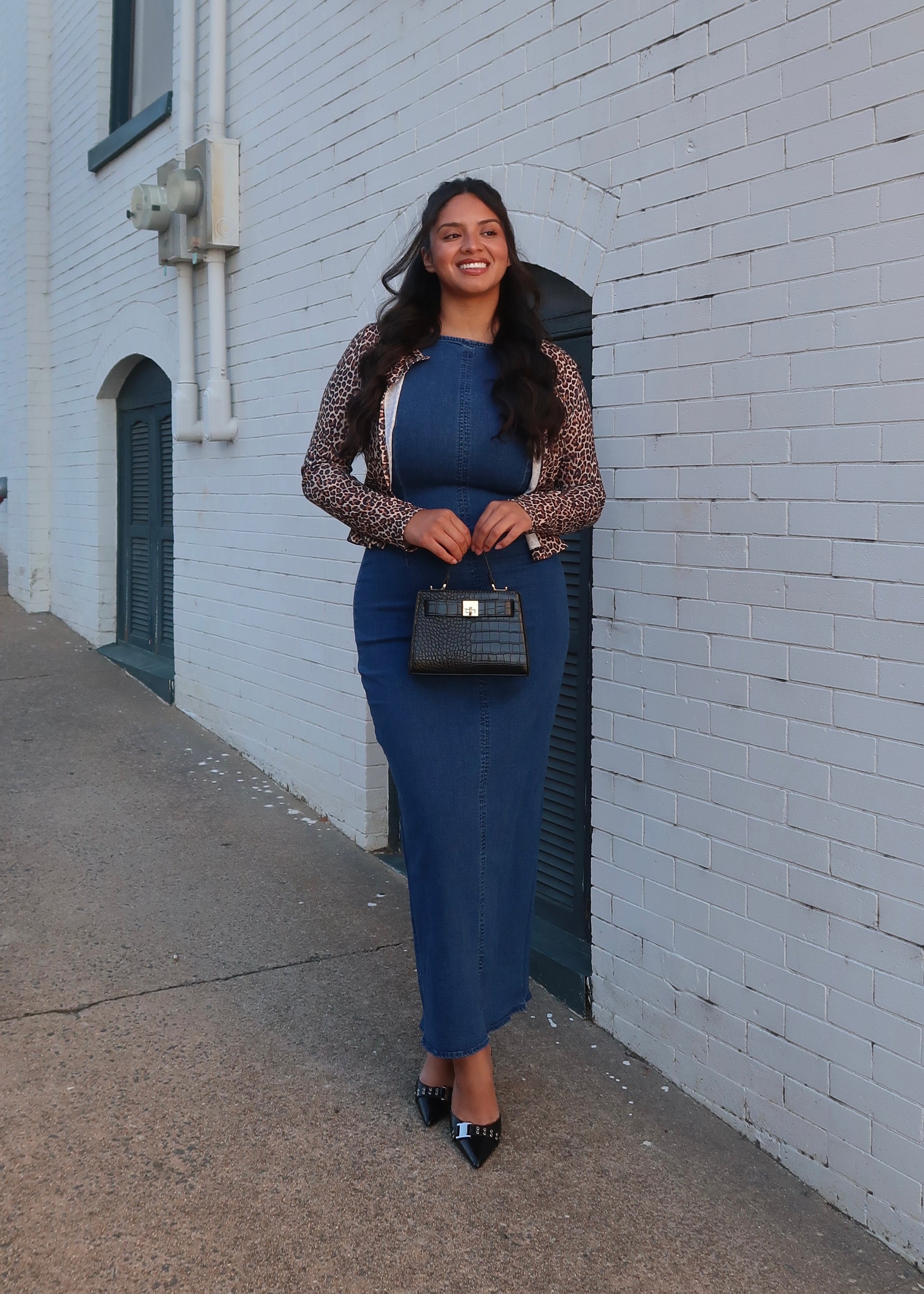 denim maxi dress, sleeveless, back slit