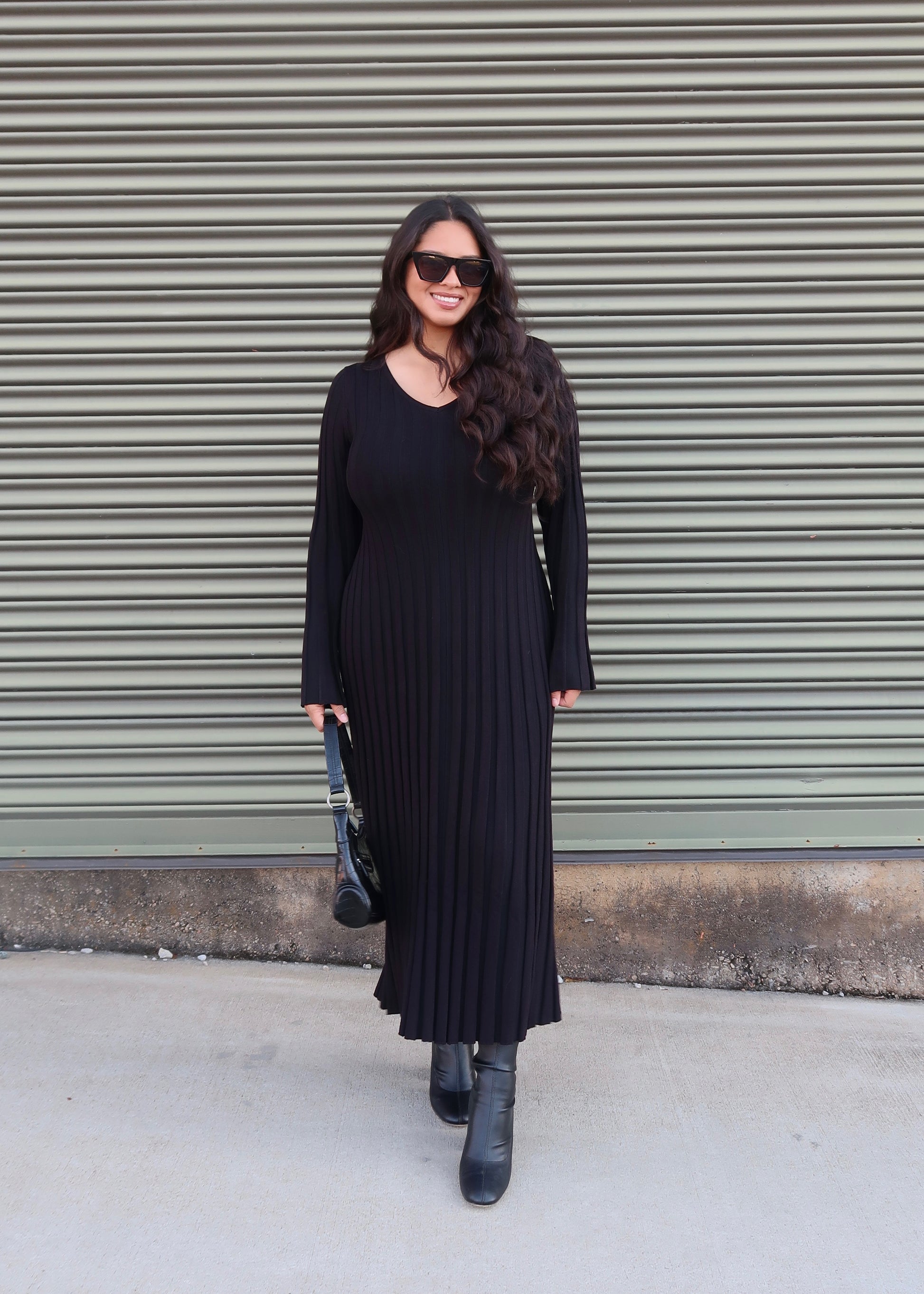 black bell sleeves, long sleeve, ribbed, maxi dress, v-neck