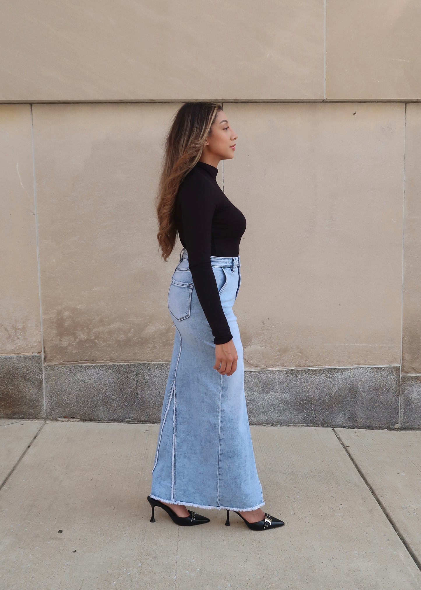 lightwash frayed hem denim maxi skirt, front slit, high waisted