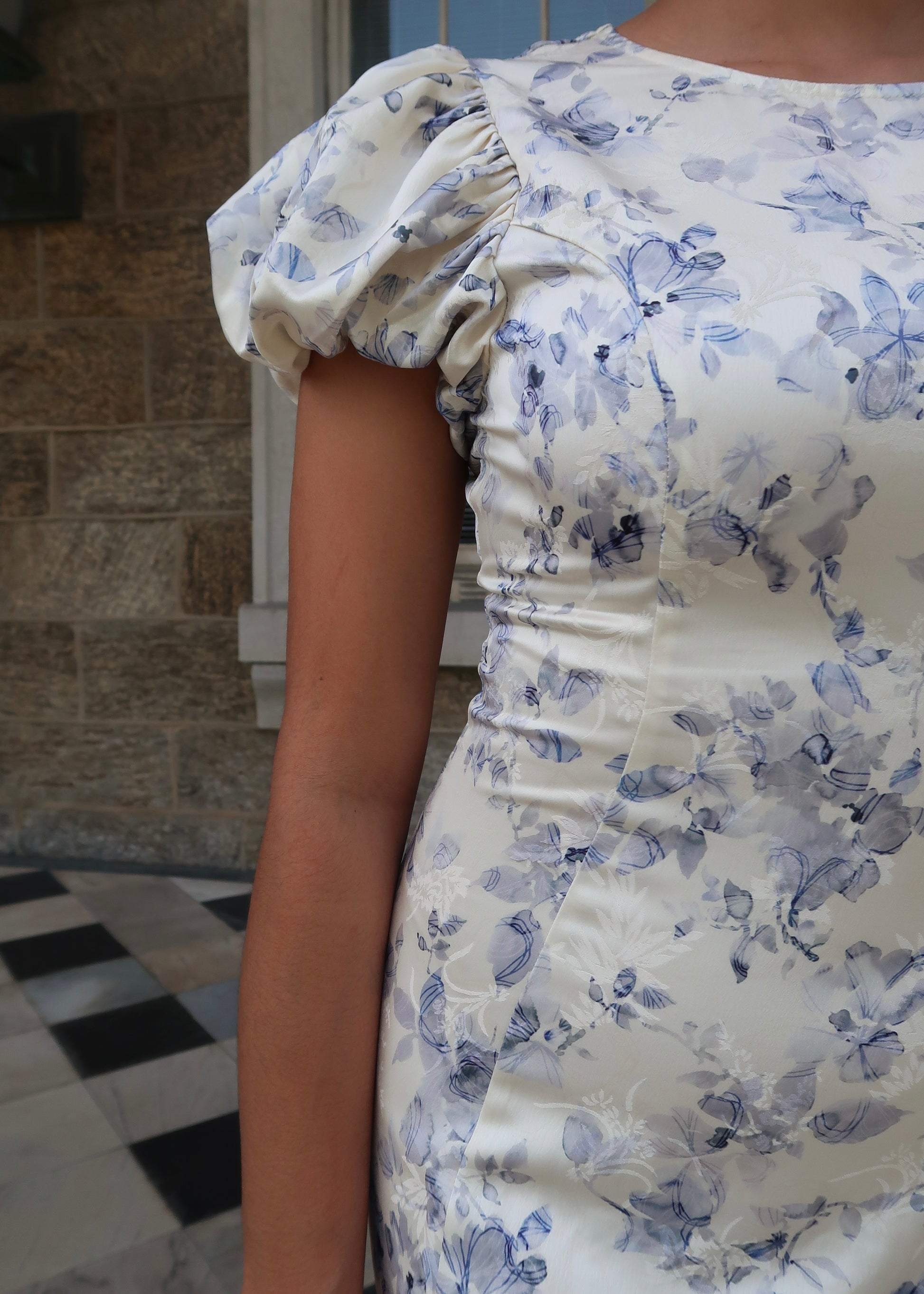 white and blue floral mermaid midi dress, puff sleeves