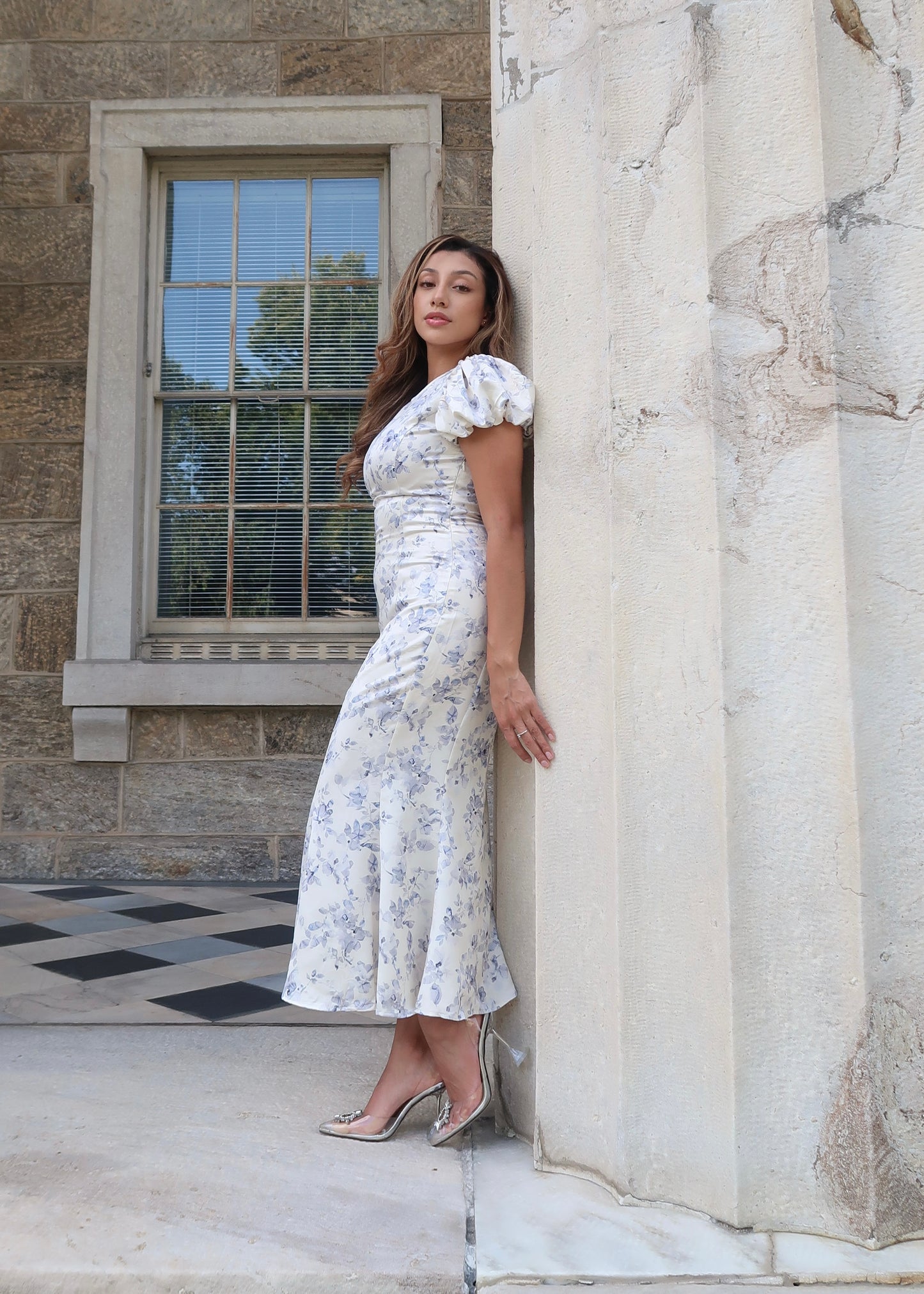 white and blue floral mermaid midi dress, puff sleeves