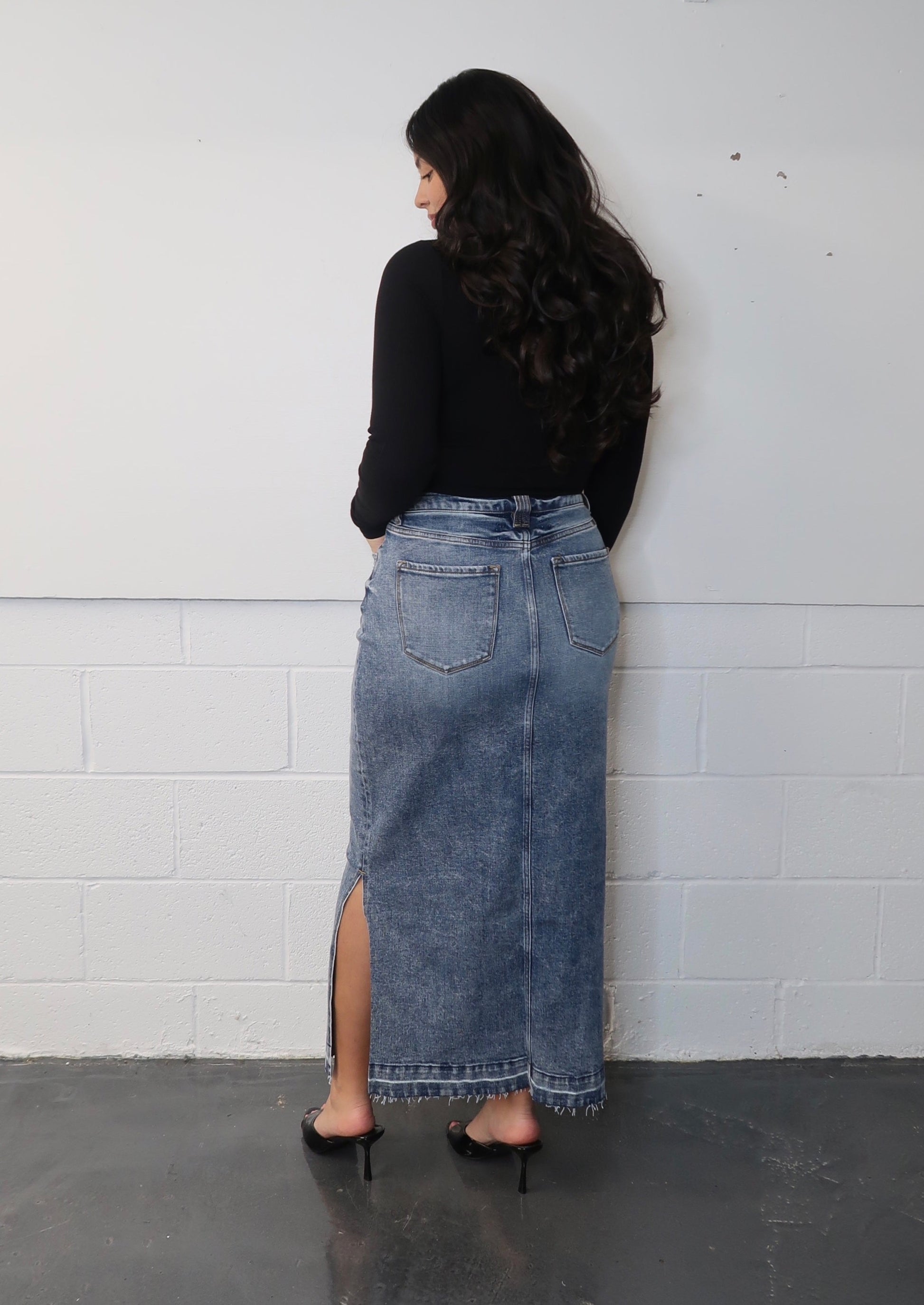 maxi denim skirt, medium wash, double side slits