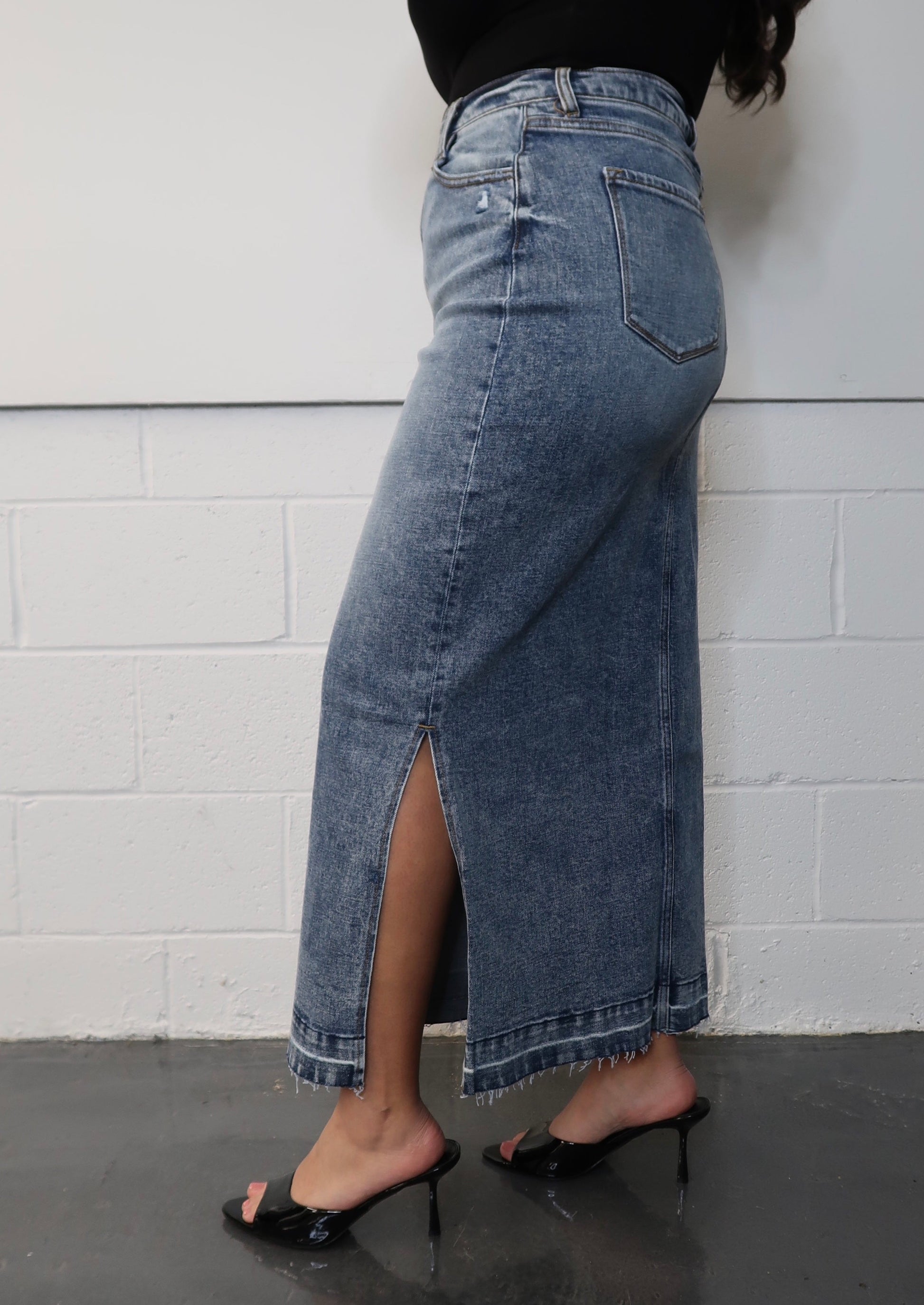 maxi denim skirt, medium wash, double side slits