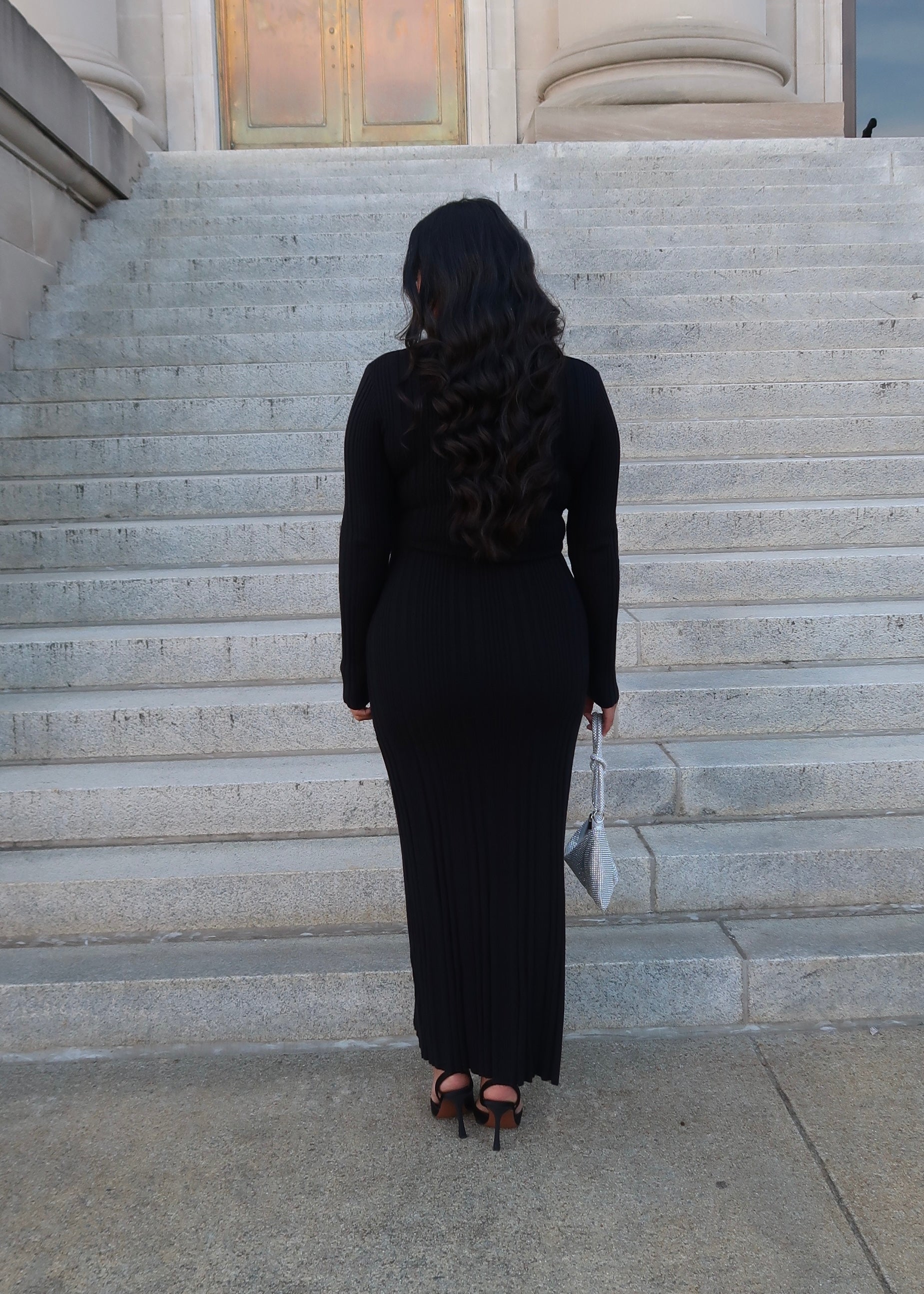 Black ribbed maxi dress, long sleeve, v-neck, collared, pockets, 