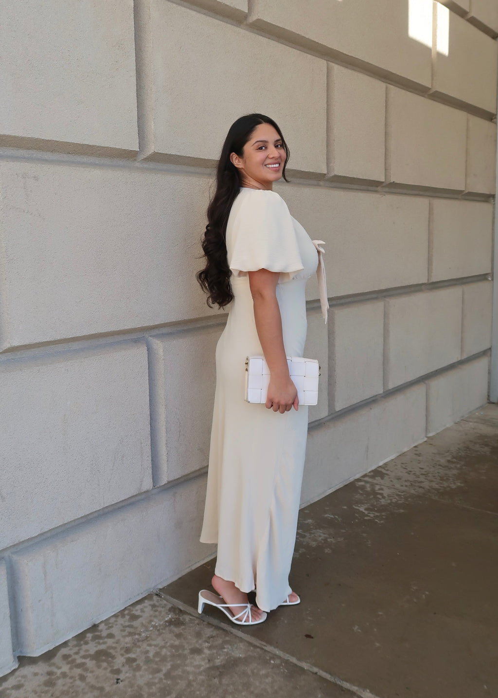 beige maxi dress, short puff sleeves, v-neck, bow tie, maxi length