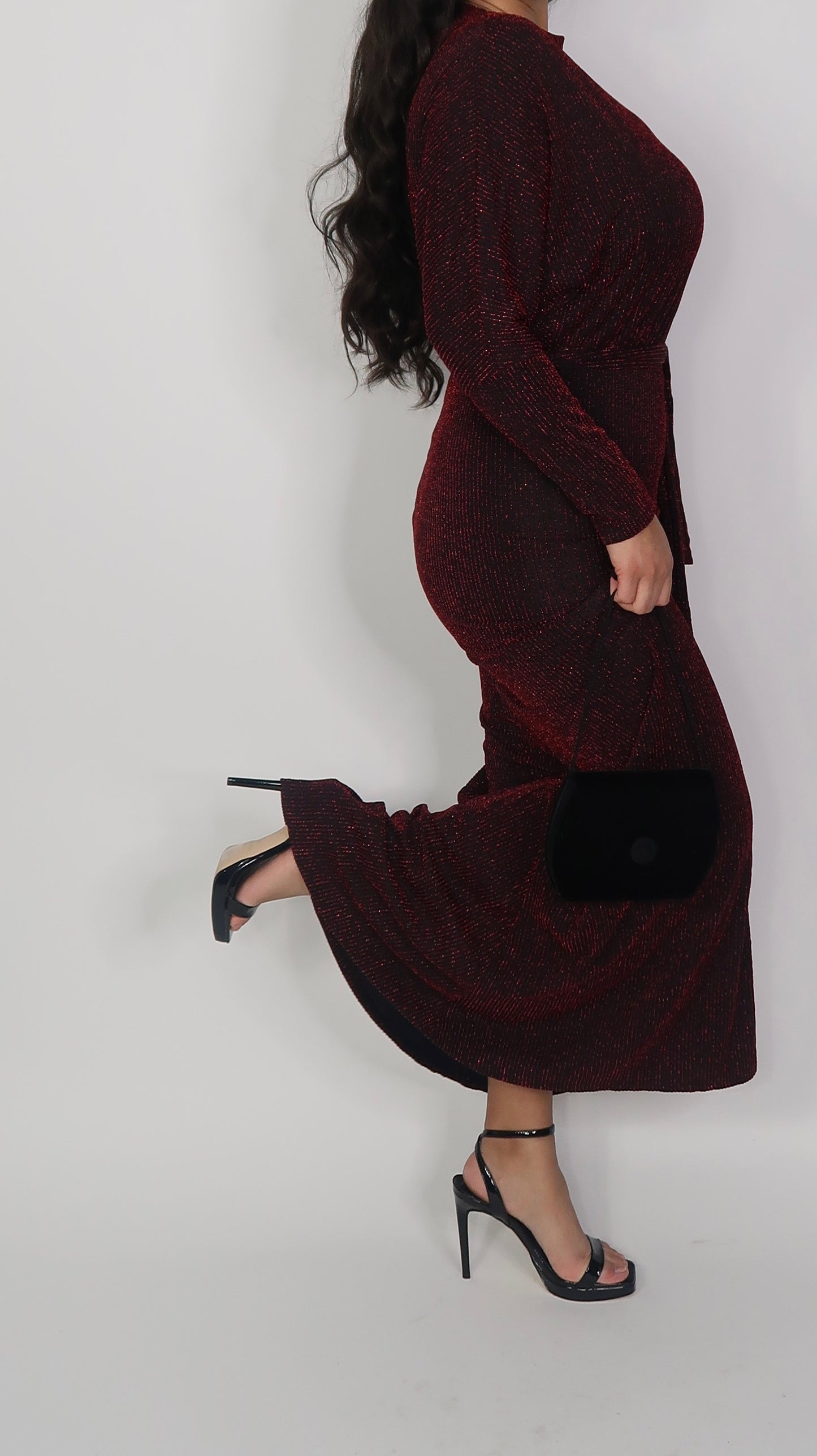 black red striped maxi floor length dress, dolman sleeves, long sleevesblack red striped maxi floor length dress, dolman sleeves, long sleeves