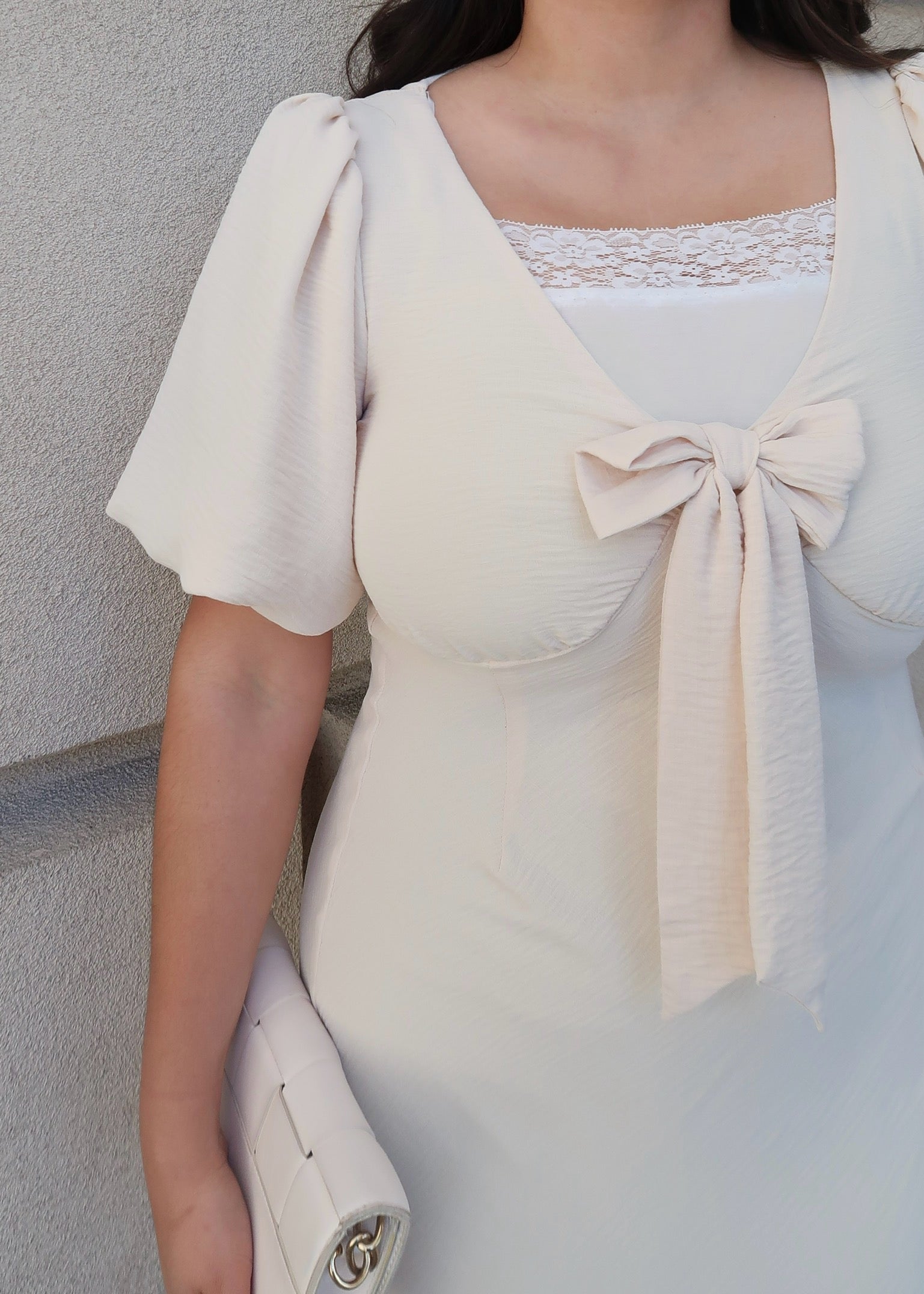 beige maxi dress, short puff sleeves, v-neck, bow tie, maxi length