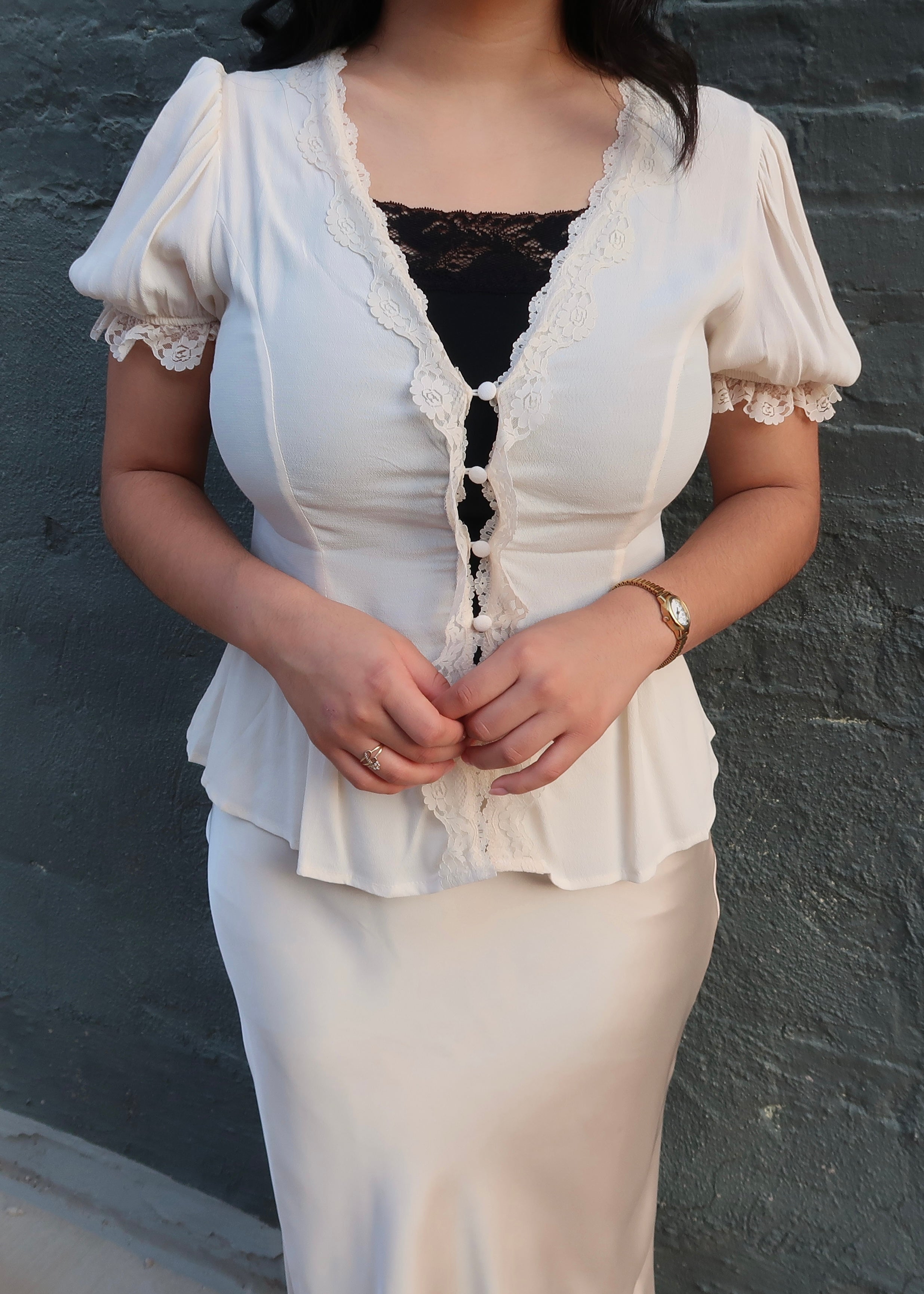 Lace trim cream blouse, buttons, fit and flare, short sleeve