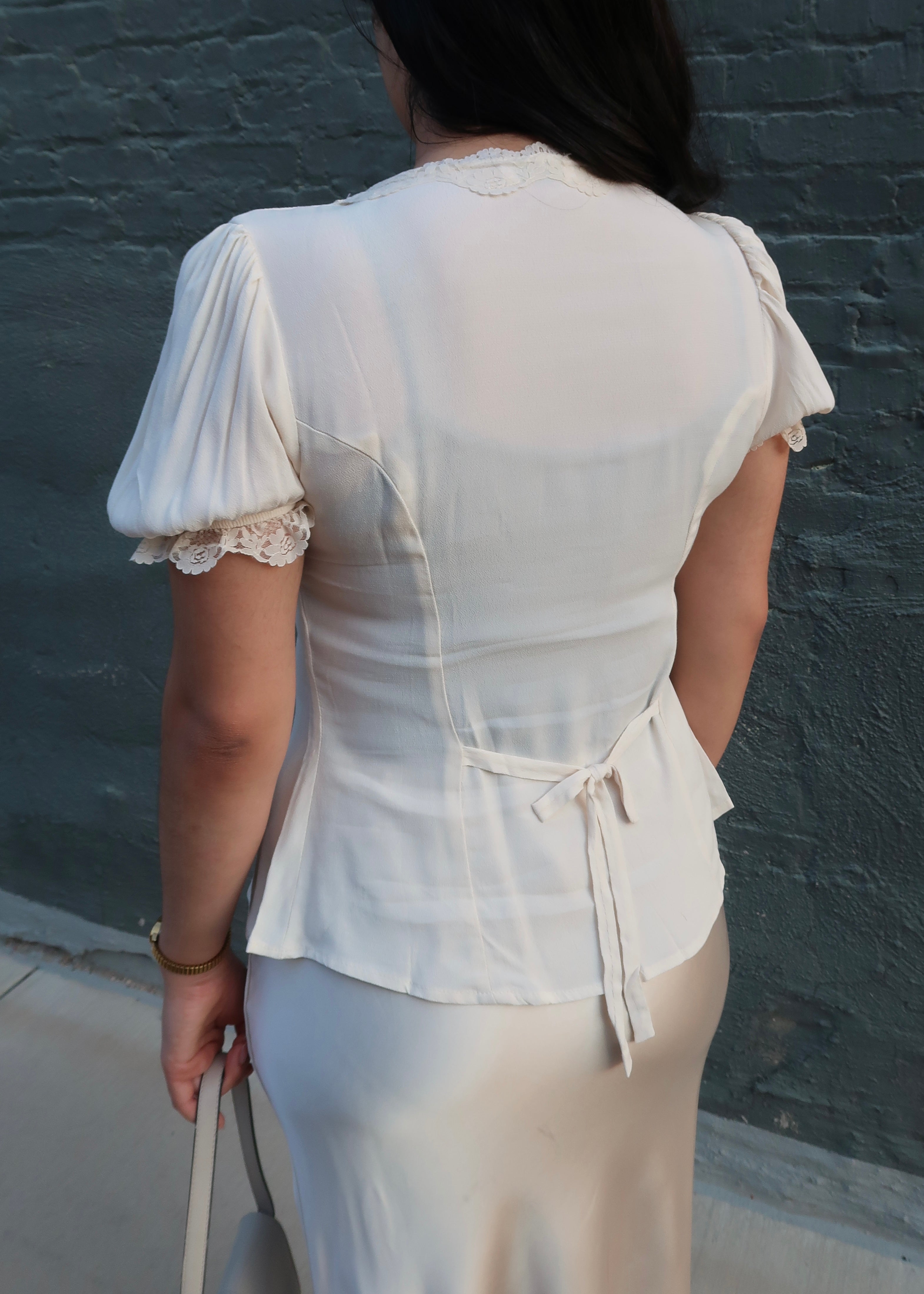 Lace trim cream blouse, buttons, fit and flare, short sleeve