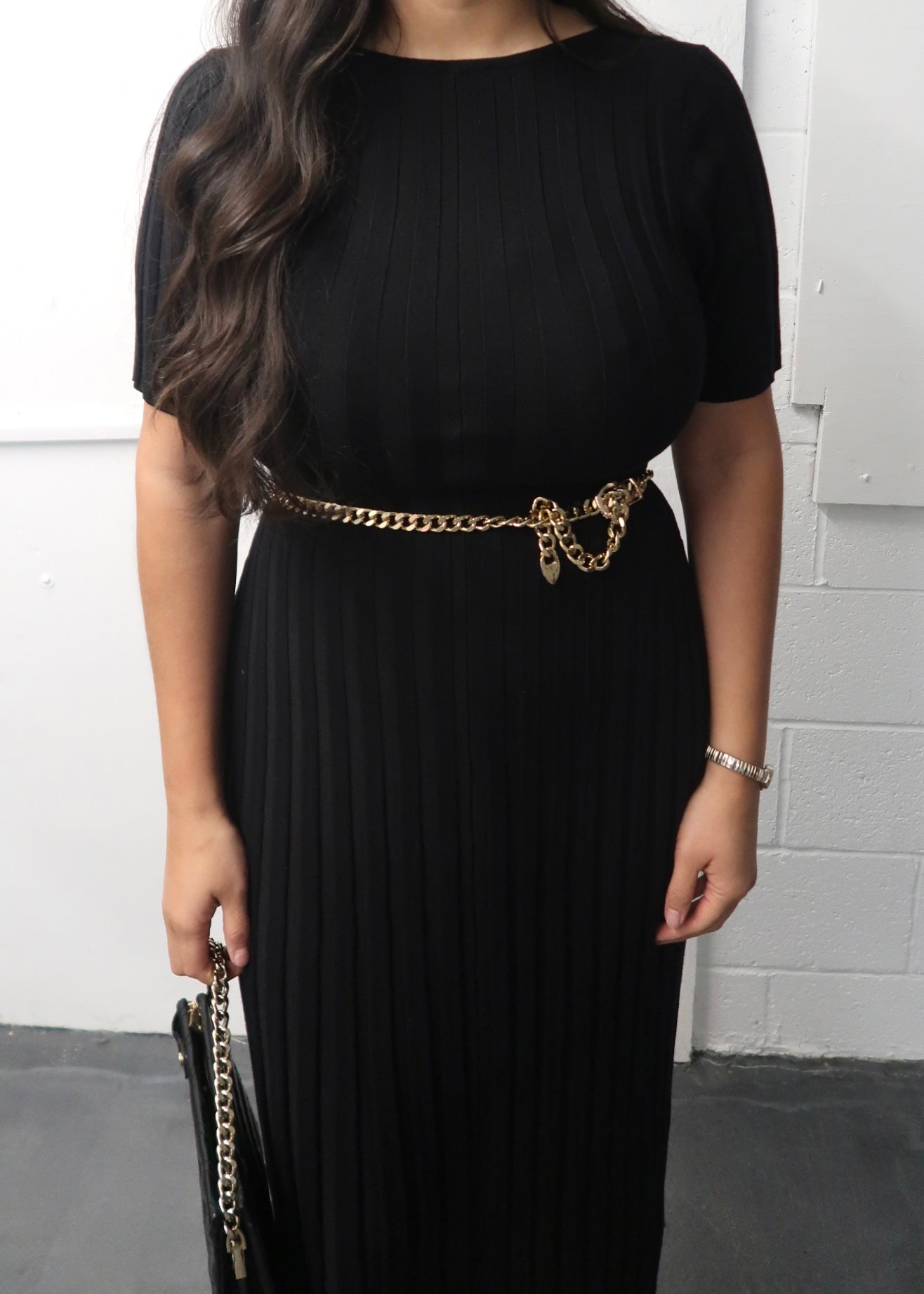 Black ribbed maxi dress, short sleeve