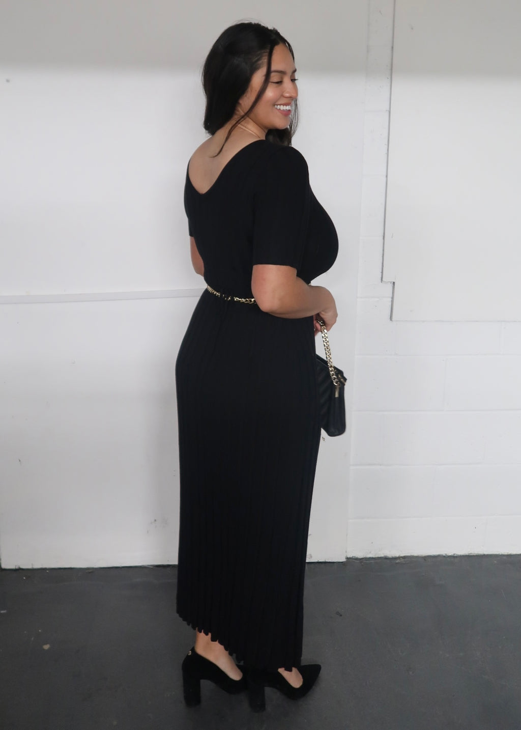 Black ribbed maxi dress, short sleeve