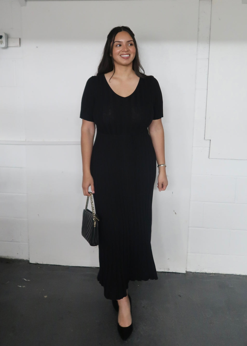 Black ribbed maxi dress, short sleeve