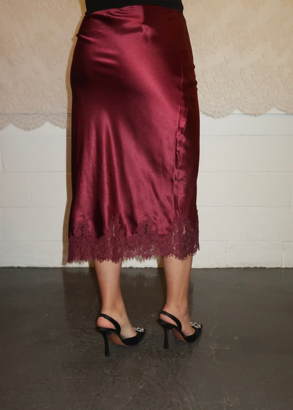 Wine satin lace midi skirt 