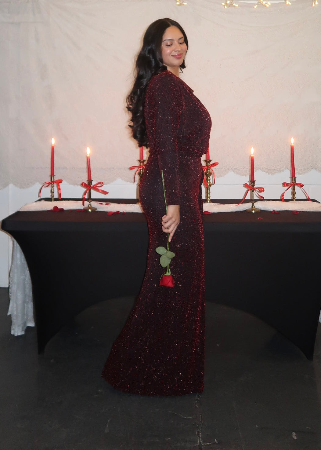 black red striped maxi floor length dress, dolman sleeves, long sleeves