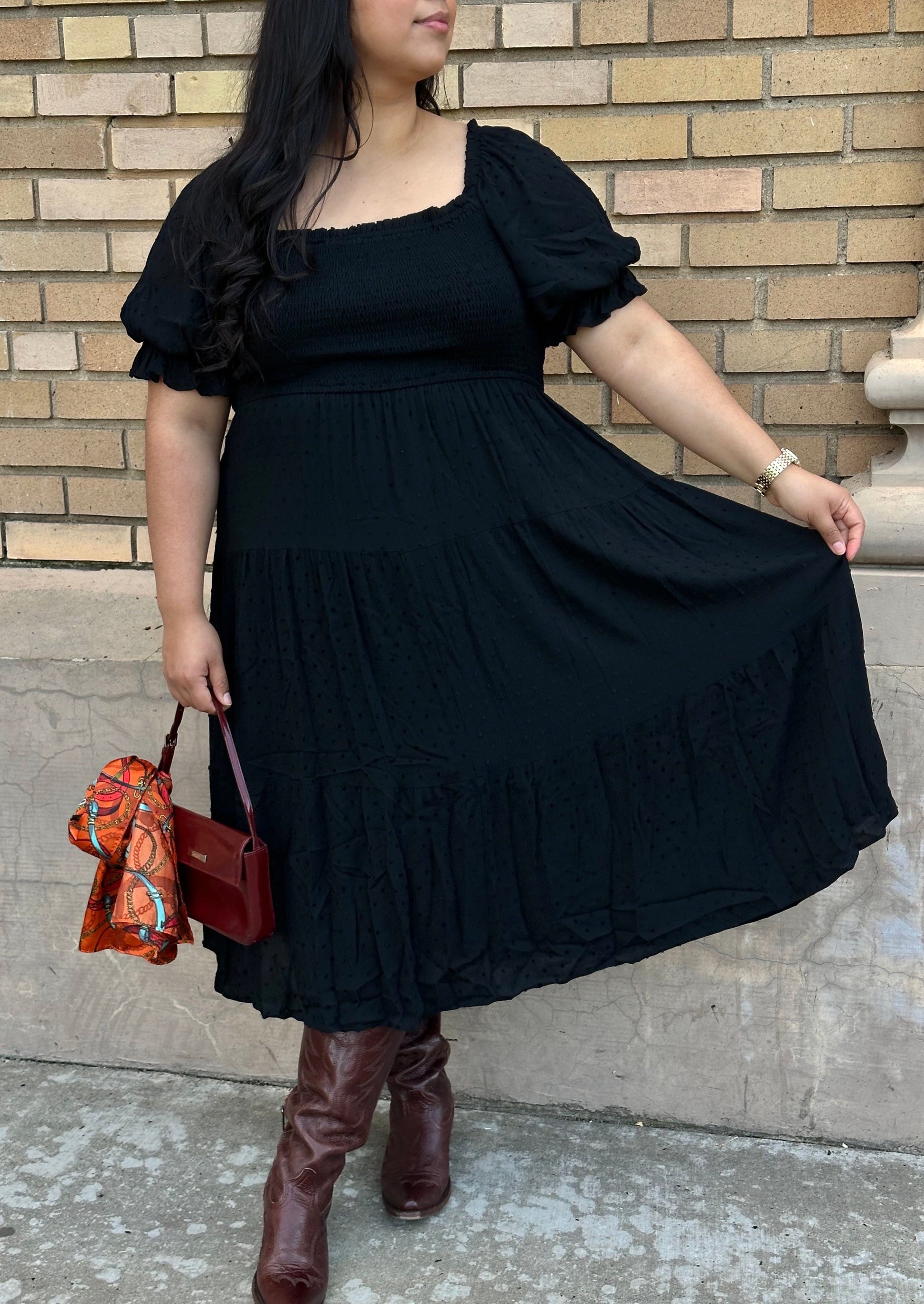 black swiss polka dot midi dress, puff sleeves, squareneckline, plus, curvy