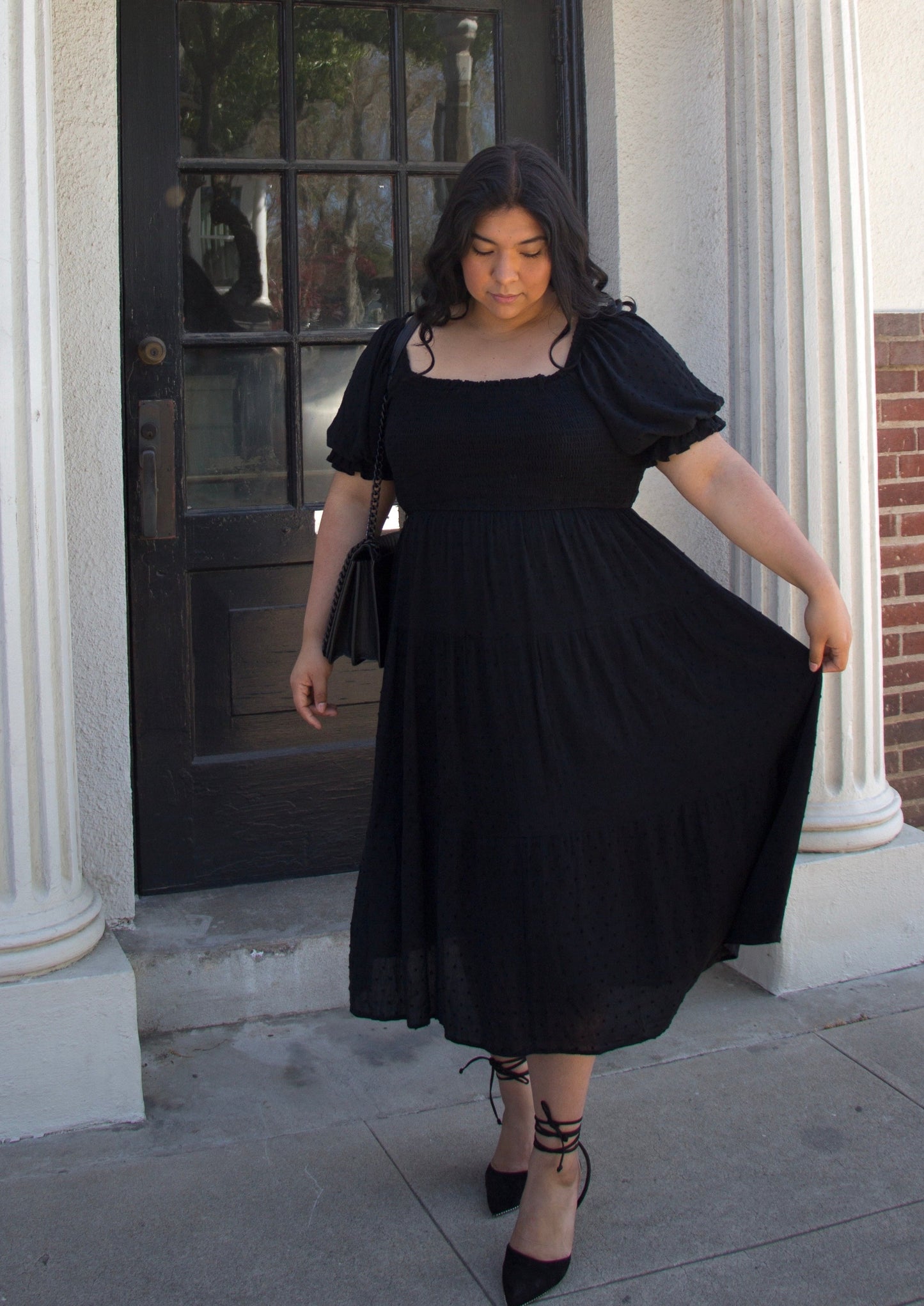 black swiss polka dot midi dress, puff sleeves, squareneckline, plus, curvy