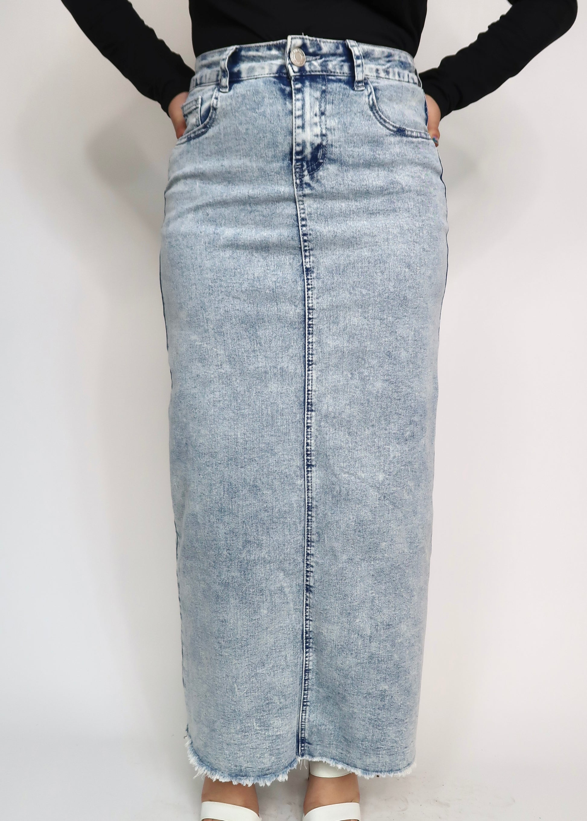 maxi denim skirt, frayed hem, light wash, acid wash