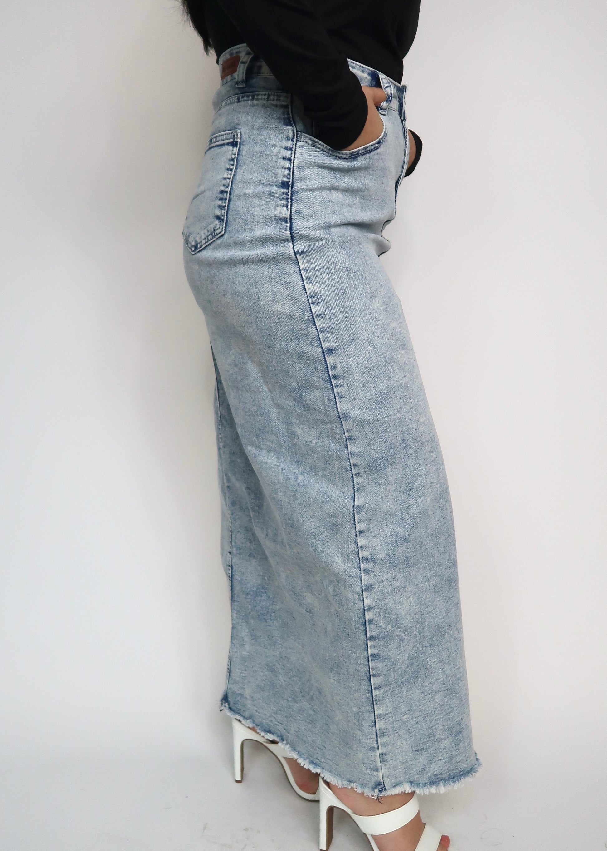 maxi denim skirt, frayed hem, light wash, acid wash